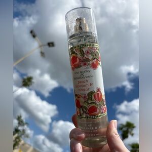 Vera Bradley x Bath and Body Works Peach Blossom Nectar Body Spray